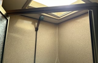 * 2013 Tiffin Allegro Open Road qba with BUNKS *