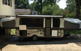 Weekend/Vacation Dream! 2015 Rockwood Primer 2516G