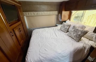 Forest River Sunseeker ***Bunks*** (BRFL 1873)