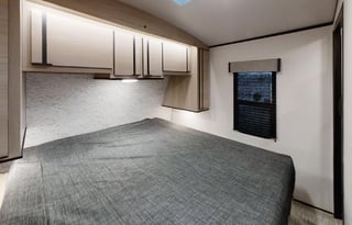 2022 Cruiser Radiance 28QD