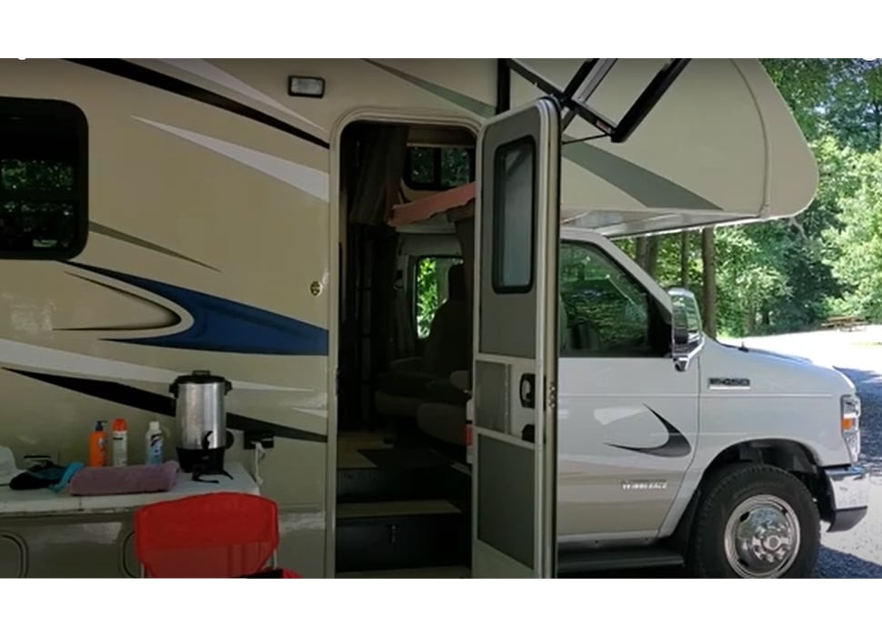 Class C Motor Home rentals in Kasilof