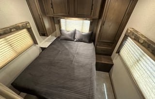 Coachmen RV Freelander 27QB Chevy 4500 (CA)