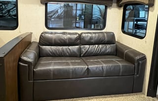 2017 Venture RV SportTrek 270VBH