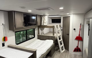 Cozy Nomad: Book Your Escape