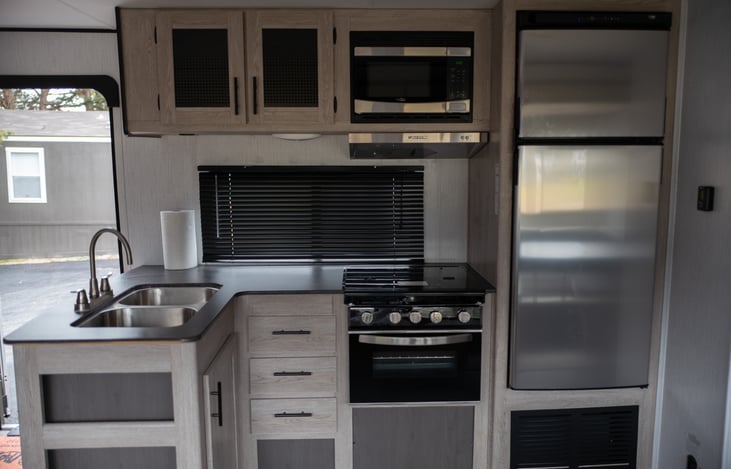 Kitchen area to cook meals!