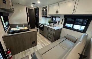 2025 Wayfinder RV Go Play 26BH