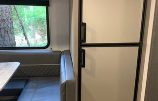 2022 Dutchmen RV Coleman Light 2455BH