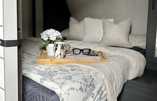 BRAND NEW Alaskan Adventurer