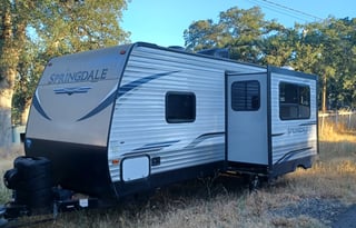 2021 Springdale Travel Trailer Rental near Redding