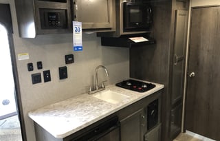 The Nomad's Nest, Sleeps 4 (Free Insurance)