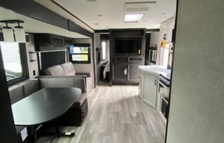 Glamping Good Times! - 2022 Jayco 38BHDS