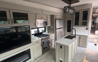 2023 Forest River Columbus Palomino CMF299RLW