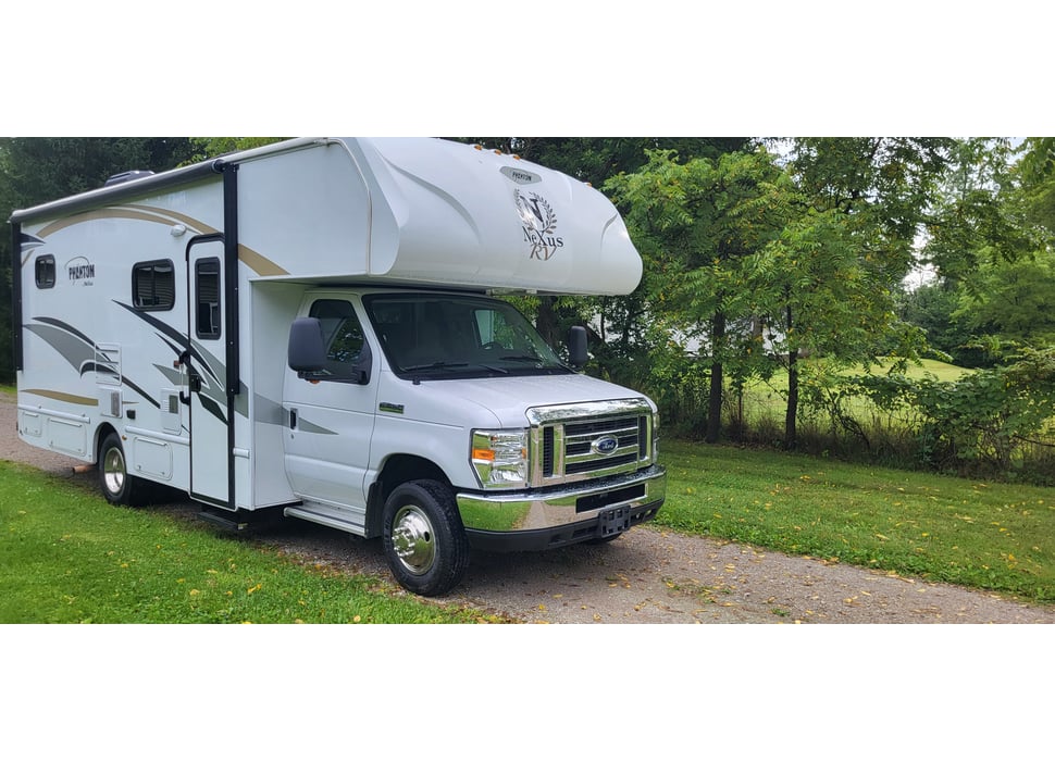 Class C Motor Home rentals in Lake Orion