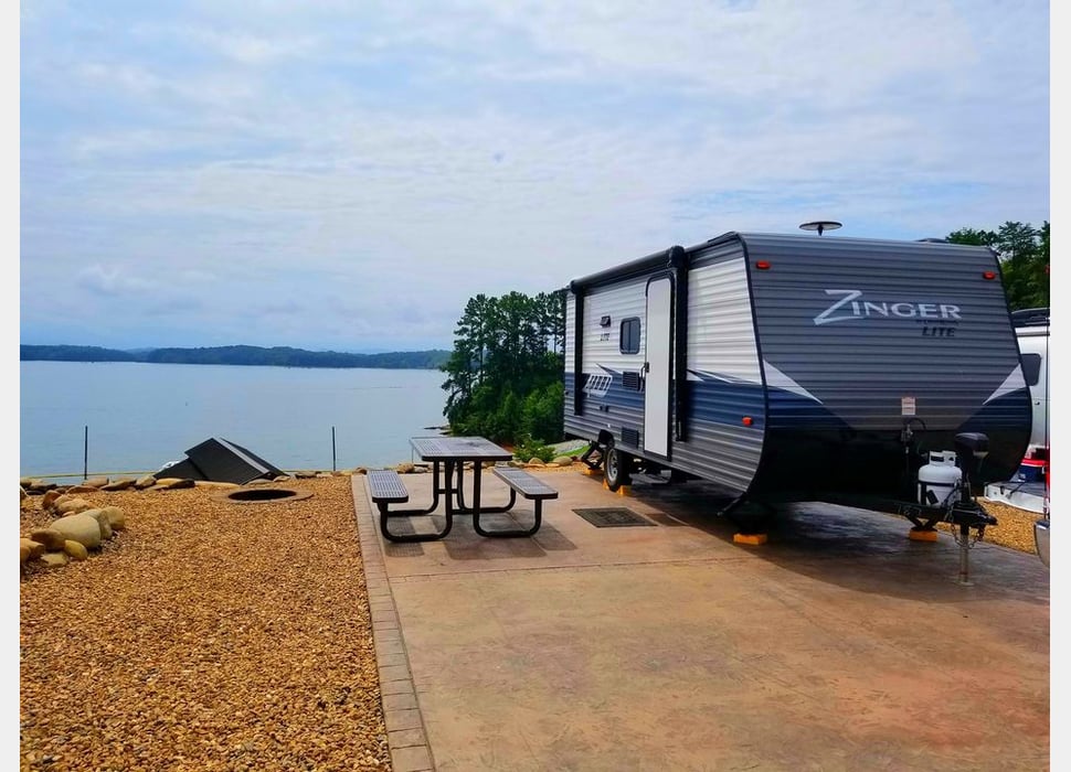 Travel Trailer rentals in Troutman