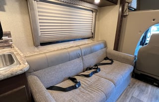 2017 Thor Motor Coach Freedom Elite 30FE