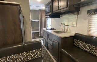 2018 Starcraft Launch Outfitter 7 19BHS