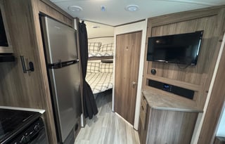 2023 24' Cruiser RV