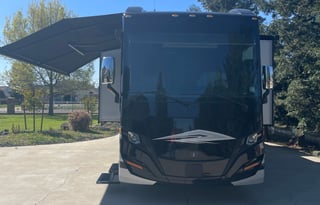 New luxury Tiffin rv for your next adventure!