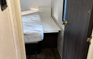 Pickup or delivery opposing slide Wildwood 27 REI