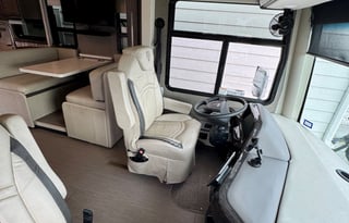2022 Thor Motor Coach Palazzo 33.5 - Bunkhouse