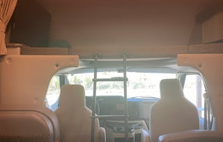 2016 Thor Motor Coach Chateau 31E Bunkhouse