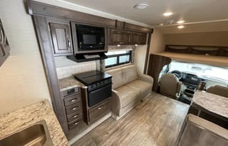 "Jupiter" the Bunkhouse Motorhome | Sleeps 8