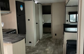 2022 Coachmen RV Apex Ultra-Lite 289TBSS