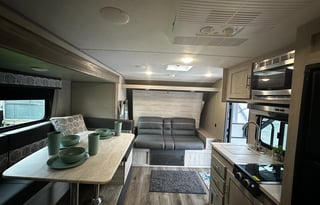 Shan's Rolling Retreat