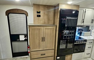 Break - Brand-New Bunkhouse Built for Family