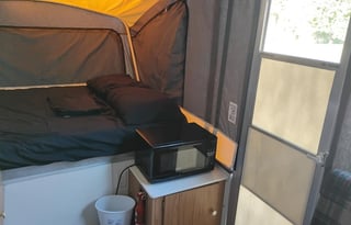 1999 Coleman The Destiny Series Taos