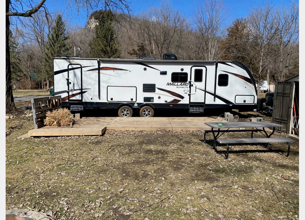 Travel Trailer rentals in Rollingstone, MN