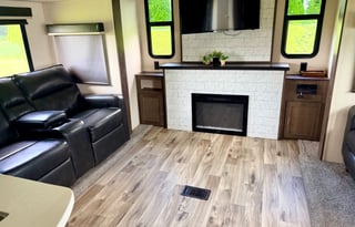 2018 Forest River Heritage Glen Wildwood