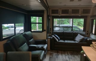 2022 Keystone RV Montana HM331RL22