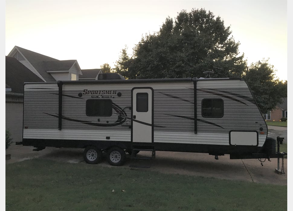 Travel Trailer rentals in Rossville