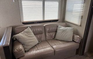 Marylisa's 2020 Zinger 9 sleeper