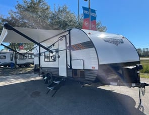 Forest River RV Wildwood X-Lite 19DBXL