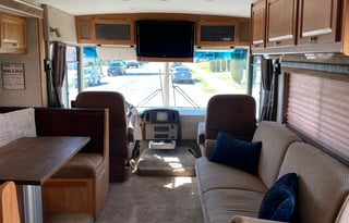 2008 Itasca Sunstar 32K