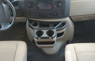 2021 Winnebago Outlook White Edition * Solar*Airpo