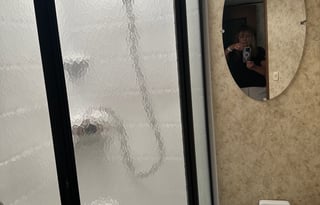 Open and Spacious 5th Wheel