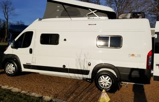 2021 Winnebago Solis 59PX w/pop-up tent & murphy bed