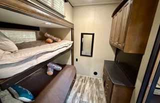 Wanda - 2 Bedroom Bunkhouse