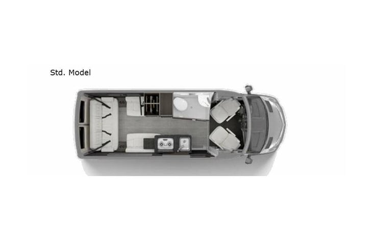 Representative floor plan provided by a trusted RVshare partner.