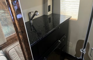 2022 Midwest Automotive Presidential Sprinter 170