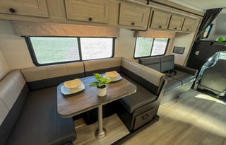 S-13 Luxury Medium Class C - Sunseeker 3010