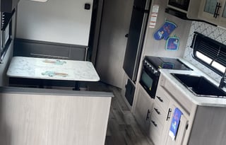 2022 Dutchmen RV Coleman Lantern LT Series 274BH