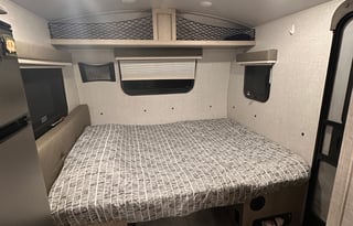Premium Family Geo Pro 16BH Adventure Trailer