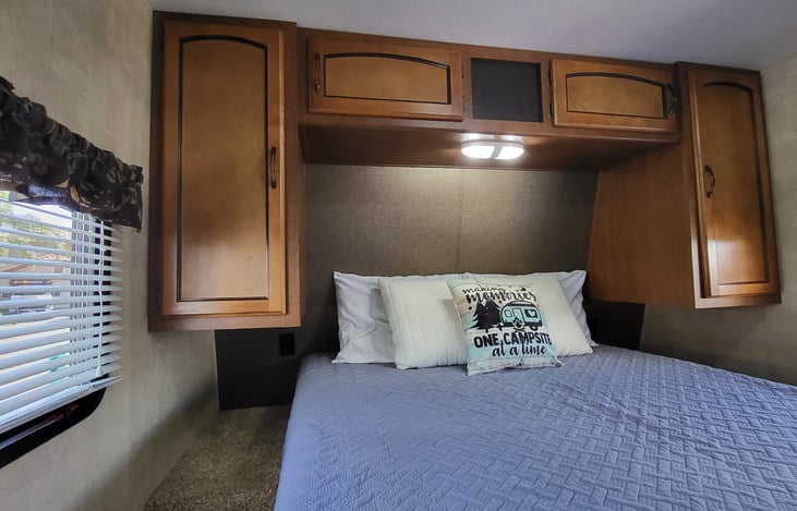 Master bedroom, Queen size bed.