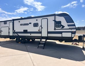 CrossRoads RV Zinger ZR328SB