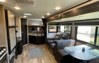 BEAUTIFUL Fully Stocked 2022 Jayco Jayfeather