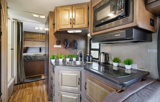 (#6) 30’ Adventure RV– Sleeps 6|Generator|Festival